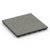 Dalle amortissante EPDM – 160 cm de WARCO en couleur Granit gris au format 50 x 50 x 4,8 cm | 0,25 m². La photo de l’article 6432 dans la vue complète de face.