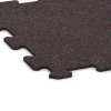 La vue détaillée sur les bords du produit WARCO 0912, Sol de Fitness Compact, au format 485 x 485 x 8 mm | 0,235 m², en couleur Rouge doux moucheté.