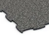 La vue détaillée sur les bords du produit WARCO 6832, Fitness Active dalle, au format 97,1 x 97,1 × 1,8 cm, en couleur Granit gris foncé.