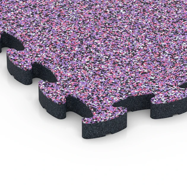 La vue détaillée sur les bords du produit WARCO 6882, Dalle Fitness Max, au format 44,6 x 44,6 × 2,8 cm, en couleur Lavande.