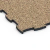 La vue détaillée sur les bords du produit WARCO 6853, Fitness Active dalle, au format 97,1 x 97,1 x 2,8 cm, en couleur Terracotta.