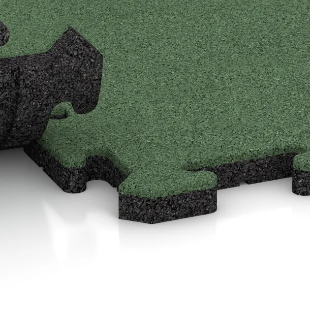 Le gros plan sur le système de connexion des revêtements de sol WARCO 5299 - Dalle plage de piscine en couleur Vert pâle. Les dimensions 500 x 500 x 30 mm.