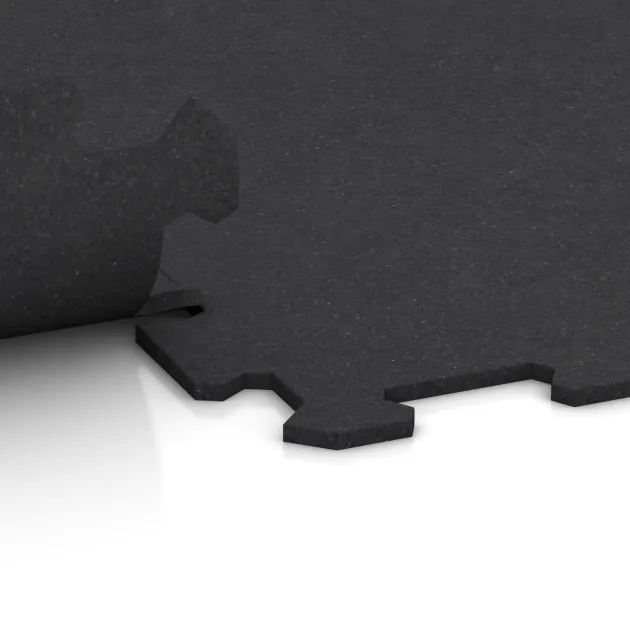 Le gros plan sur le système de connexion des revêtements de sol WARCO 1064 - Sol de Fitness Compact en couleur Antracite mat. Les dimensions 970 x 970 x 8 mm.