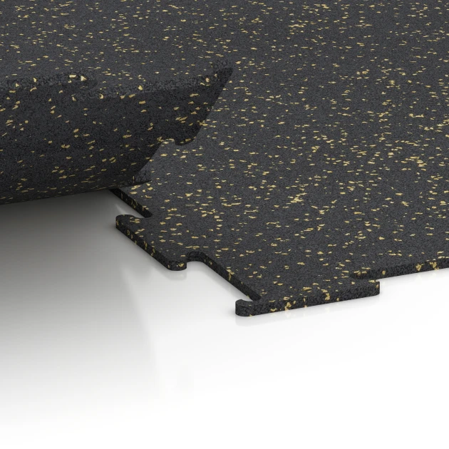 Le gros plan sur le système de connexion des revêtements de sol WARCO 6454 - Sol de Fitness Compact en couleur Jaune doux moucheté. Les dimensions 100 × 100 × 0,8 cm.