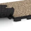 Le gros plan sur le système de connexion des revêtements de sol WARCO 1305 - Dalles pour allées Classic en couleur Travertin. Les dimensions 500 x 500 x 40 mm.