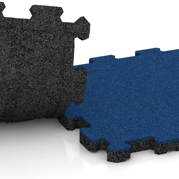 Le gros plan sur le système de connexion des revêtements de sol WARCO 5994 - Dalle plage de piscine sans joints en couleur Bleu Gentiane. Les dimensions 306 x 306 x 20 mm.