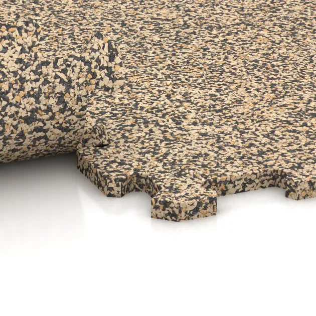 Le gros plan sur le système de connexion des revêtements de sol WARCO 1090 - Carreau d’escalier en couleur Travertin. Les dimensions 970 x 970 x 16 mm.