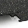 Le gros plan sur le système de connexion des revêtements de sol WARCO 3768 - Revêtement sportif Fitness Performance Elite en couleur Jaune doux moucheté. Les dimensions 500 x 500 x 15 mm.
