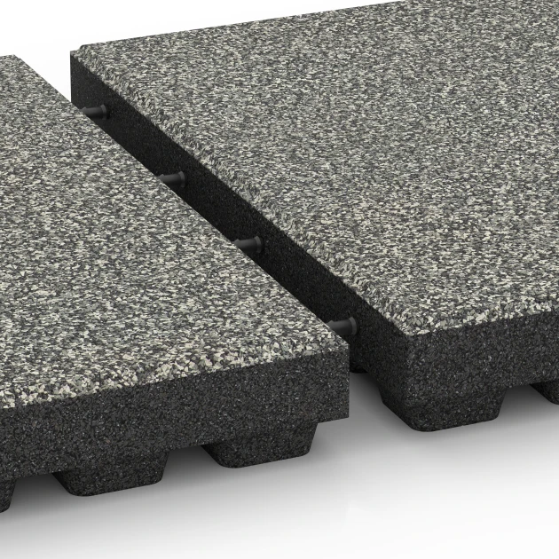 Le gros plan sur le système de connexion des revêtements de sol WARCO 6441 - Dalle amortissante – 210 cm en couleur Granit gris. Les dimensions 50 x 50 x 7 cm.