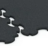 Le gros plan sur le système de connexion des revêtements de sol WARCO 6377 - Tapis de Protection Fitness en couleur Anthracite. Les dimensions 102,5 x 102,5 x 2 cm | 1,05 m².
