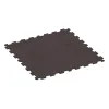 La vue du dessous ou de la face inférieure, c’est-à-dire la face inférieure de la pièce moulée WARCO 1049 - Sol de Fitness Compact au format 970 x 970 x 8 mm.