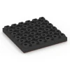 La vue du dessous ou de la face inférieure, c’est-à-dire la face inférieure de la pièce moulée WARCO 6444 - Dalle amortissante – 210 cm au format 50 x 50 x 7 cm.