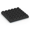 La vue du dessous ou de la face inférieure, c’est-à-dire la face inférieure de la pièce moulée WARCO 6447 - Dalle amortissante – 210 cm au format 50 x 50 x 7 cm.