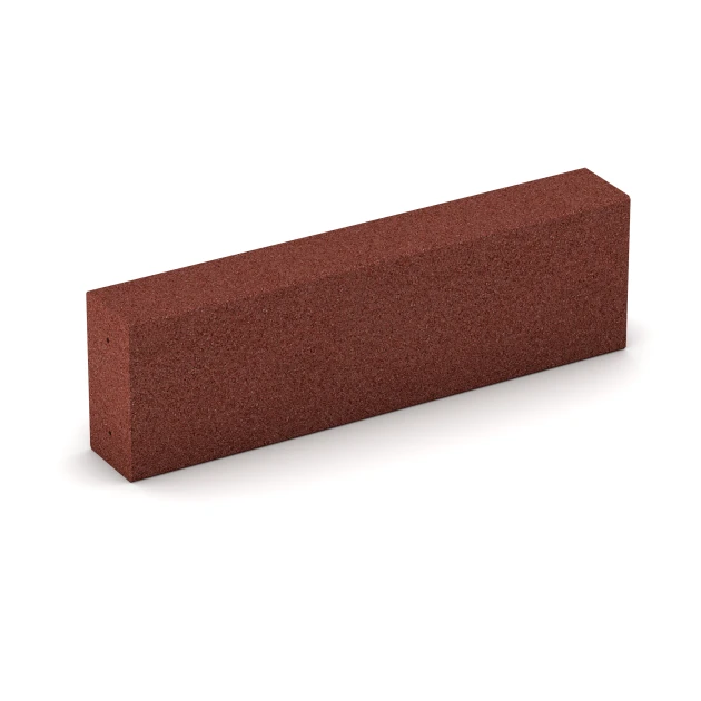 La photo de la face arrière asymétrique d’un produit WARCO 7029: Bloc de marche en caoutchouc, en couleur Rouge brique, dans les dimensions 100 x 30 x 15 cm.